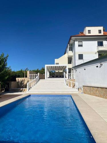 Tomar Village Pet-Friendly Suite