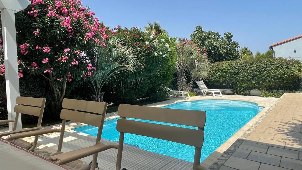 Top cozy apartment in the Upper Marais Area 75011 Paris