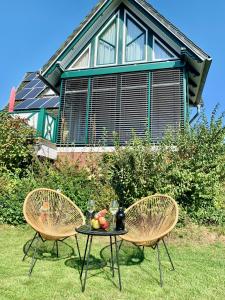 Top Ferienwohnung im Herzen Reriks mit Garten