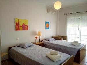 Top Floor, Double Terrace, Sea View