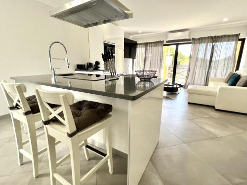 Topazio - Pool & near the center by HD PROPERTIES