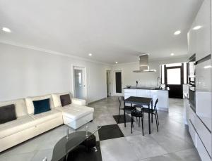 Topazio - Pool & near the center by HD PROPERTIES