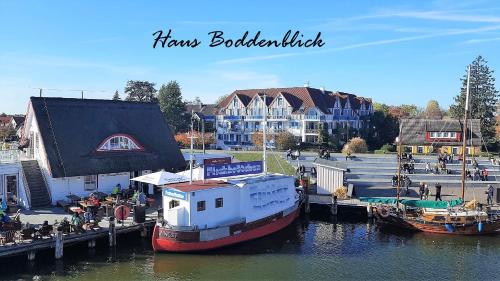 Toplage am Zingster Hafen - Gemütliche FeWo \