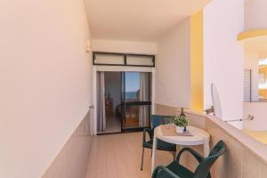 Appartement Torre Sol 406 - Vista Mar Avenida Beira Mar, Edifício Torre Sol, 4ºandar, Porta 6 8365-101 Armação de Pêra Algarve