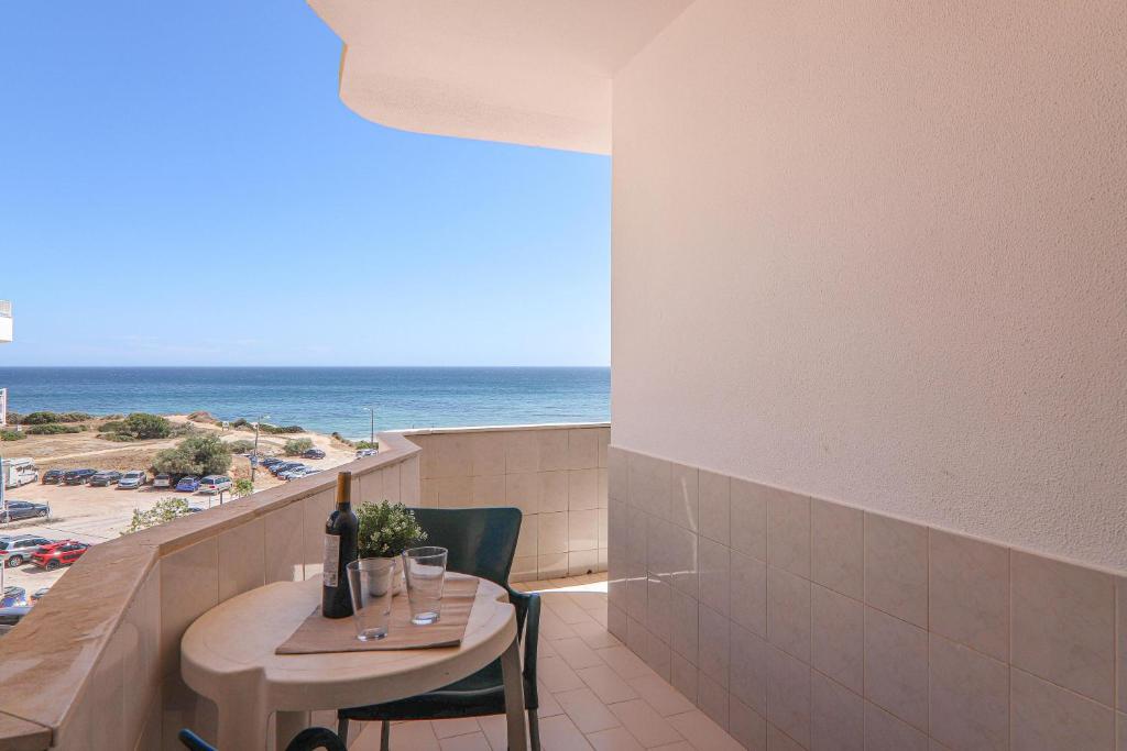 Appartement Torre Sol 406 - Vista Mar Avenida Beira Mar, Edifício Torre Sol, 4ºandar, Porta 6 8365-101 Armação de Pêra