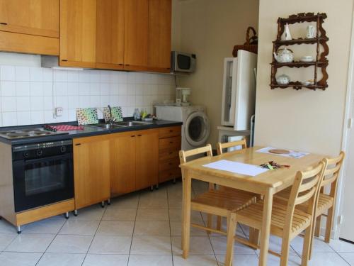 Appartement Toul, 2 pièces, 3 personnes - FR-1-584-60 Toul france