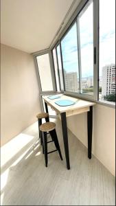 Toulon : Joli studio refait à neuf, vue mer