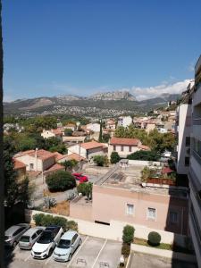 Toulon ouest T3 climatisé avec terrasse location à la semaine