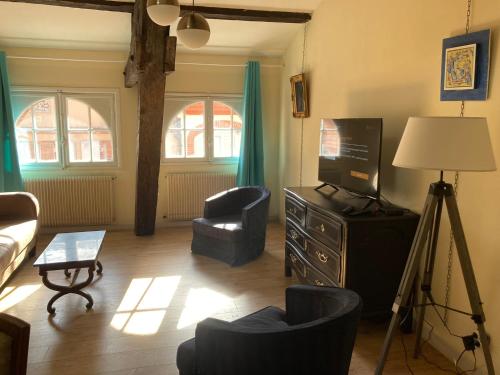 Toulouse centre: T2 bis dans immeuble historique