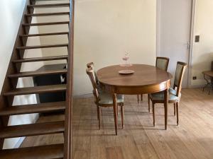 Toulouse centre: T2 bis dans immeuble historique