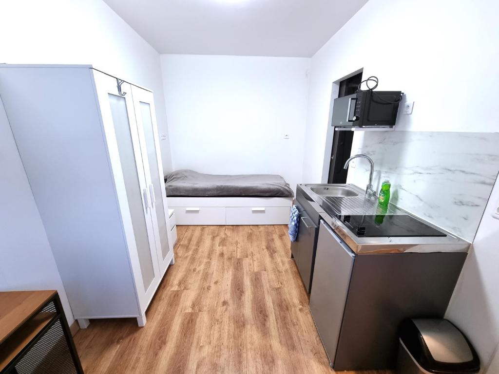 Appartement Appartement tout confort à Lille 20 - COUR MOREL - 2 EME ETAGE 67 Rue de la Justice, 59000 Lille