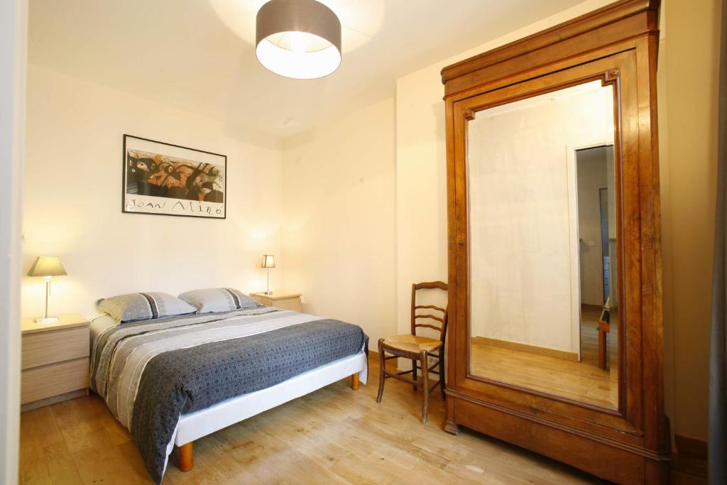 Appartement Appartement tout confort au pied du Métro Glacière 62 Rue de la Santé, 75014 Paris