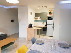 Tout confort ! Calme, Vue Dégagée, Ville ,Parking Gratuit, Ascenseur, Wifi