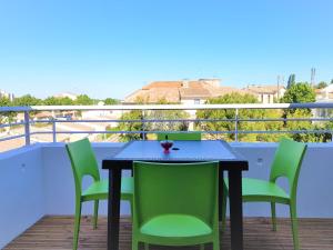 Appartement Tout confort ! Climatisation, Calme, Piscine, Parking Gratuit, Terrasse, Wifi 2 Rue Clément Ader 11000 Carcassonne Languedoc-Roussillon