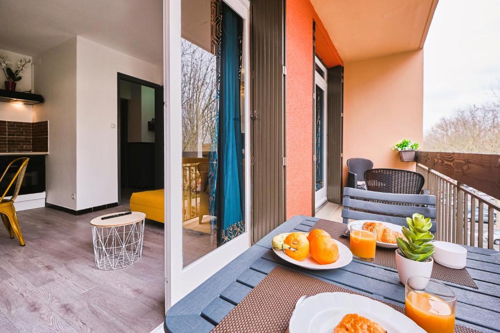 Appartement Tout confort ! Climatisation, Centre-ville, Parking, Terrasse, WiFi, Netflix 24 Boulevard Barbès 11000 Carcassonne