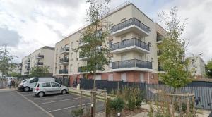 Tout équipé, 8mn à pied RER C Paris - Dourdan, Centre Hospitalier et Centre Ville