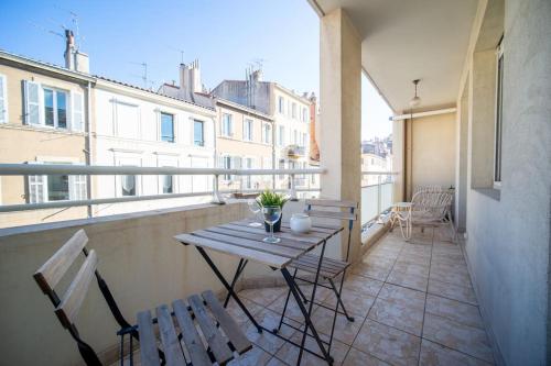 Appartement tout équipé avec terrasse 4 couchages Marseille france