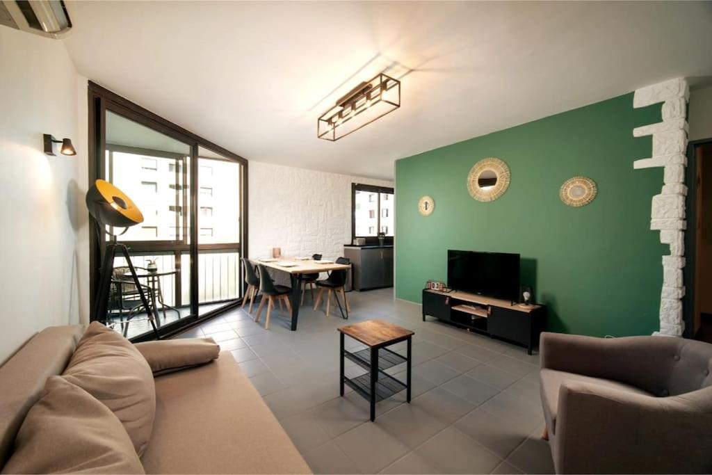 Appartement Appartement tout équipé climatisé 8 couchages 156 Avenue de Frais Vallon, 13013 Marseille
