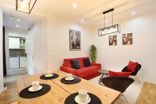 Tracy apartment