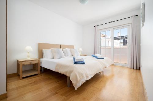 Traditional Seaside Apartment in Cabanas