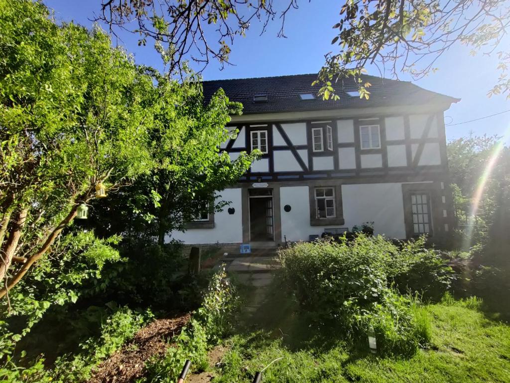 Appartement Traumhaftes Landhaus mit riesengrossen Garten 4 Rosenwinkel 37133 Friedland