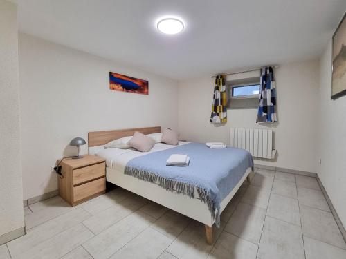 Travel Homes - Underground, F1 chic et rénové