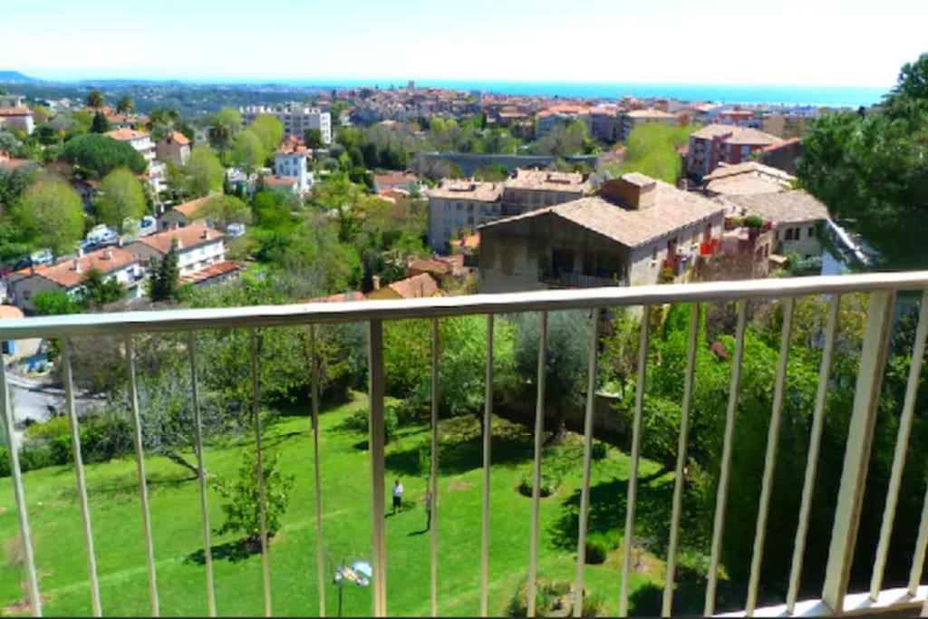 Appartement appartement traversant vue mer 336 Avenue Henri Giraud, 06140 Vence