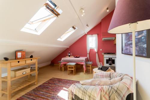 Trendy Apartment in Bairro Alto