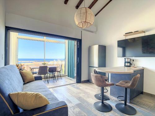 Très Beau Duplex vue panoramique Mer, Proche Plage