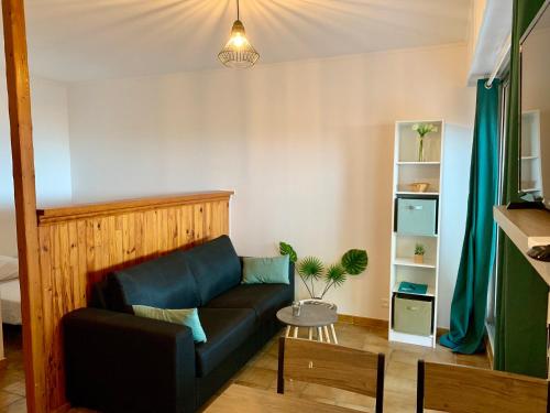Très beau studio à 100m de la plage de Marinella