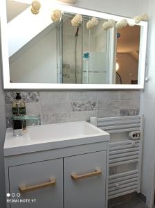 Très beau studio Trois Etoiles, WiFi, Parking Privé Jardin