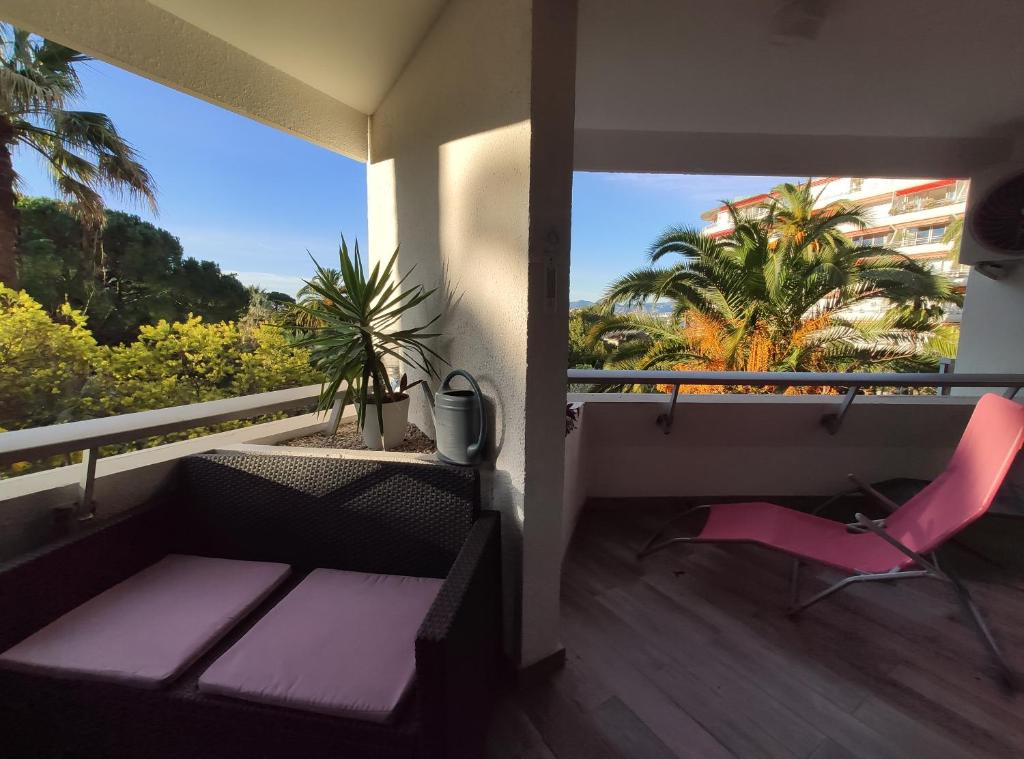 Très beau T2 dans parc montfleury ,proche centre ,au calme 44 bd Montfleury 48 Boulevard Montfleury, 06400 Cannes