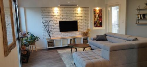 Très bel appartement central, au calme avec balnéo