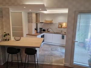 Très bel appartement central, au calme avec balnéo