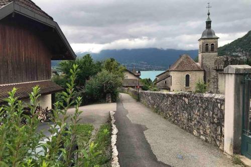 Très bel Appartement en rez de jardin, Talloires