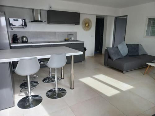 Très bel appartement entre mer et colline