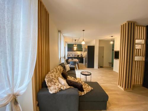 Très bel appartement T3 HYPER CENTRE ENTIEREMENT RENOVE EN 2022