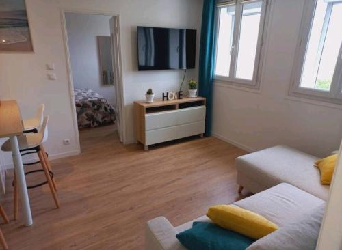 Très bel appartement T3 - Métro Mermoz - Parking