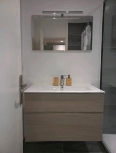 Très bel appartement T3 - Métro Mermoz - Parking