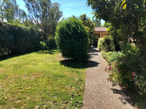 Très belle résidence avec piscine en Provence