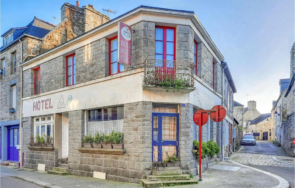 Très grand appartement à 10 min à pied du centre 81100 Castres