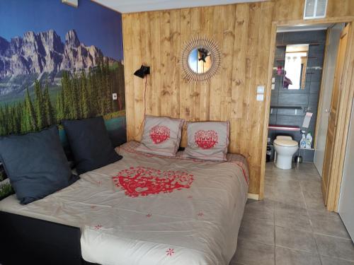 Très joli studio de 25m2 dans RDC d'un Chalet.