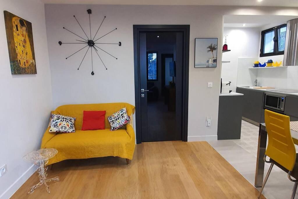 Appartement Très jolie bas de maison en centre ville, parking, Wi-Fi, Netflix Impasse du Bocage 06400 Cannes