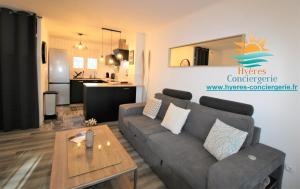 Triplex 2-Port d'Hyères -400m-Clim/Wifi/Parking