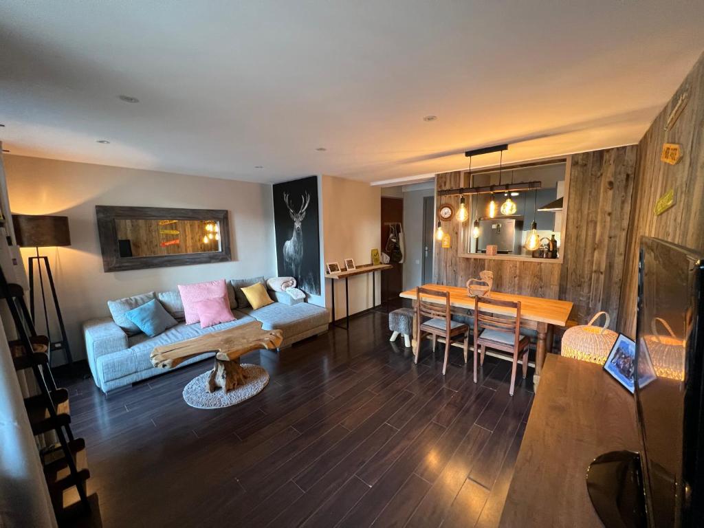 Triplex Le Port d'Hyères-400m-CLIM/WIFI/PARKING 83400 Hyères