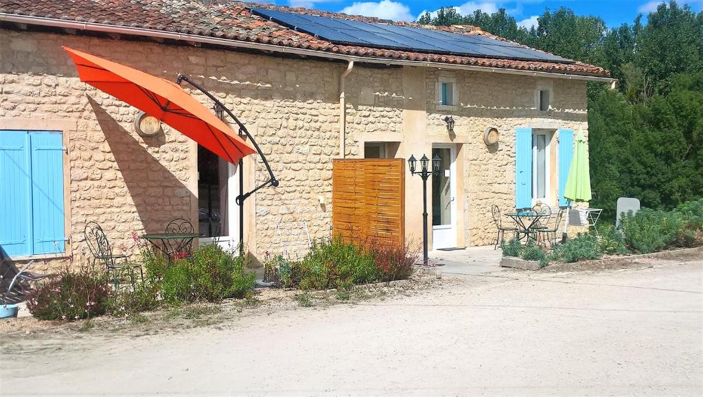 TRIPLEX MEUBLÉ HYPER CENTRE ST CÉRÉ 3 CHAMBRES 120 M2 8 pers max 46400 Saint-Céré