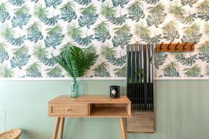 Tropical Garden By Plaza