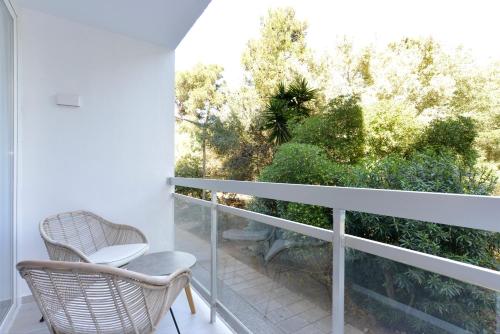 Tropical View Cascais - CheckinHome