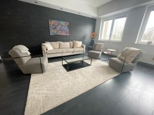 TruRetreats Design Loft I Riesige Küche I AppleTV I 65z SmartTV I 150qm