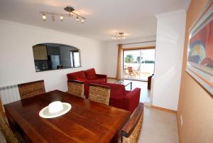 Turtle - 3 bedroom apartment in Nazaré with 2 shared pools and private terrace